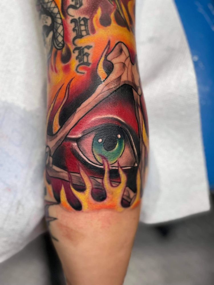 MIDDLE TENNESSEE TATTOOS 32 Photos 121 Lasseter Dr, Murfreesboro