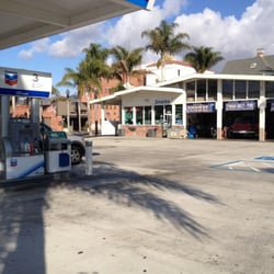 Chevron - Big parking lot very convenience !!..
