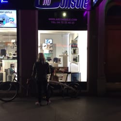La Clinique du Smartphone - Devanture - Partie Console