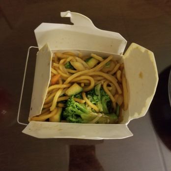 Cheng's Chinese Restaurant - Veggie Lo Mein - Chinese Near Me - Orlando, Florida Cheng's Chinese Restaurant - Veggie Lo Mein - Chinese Near Me - Orlando, Florida