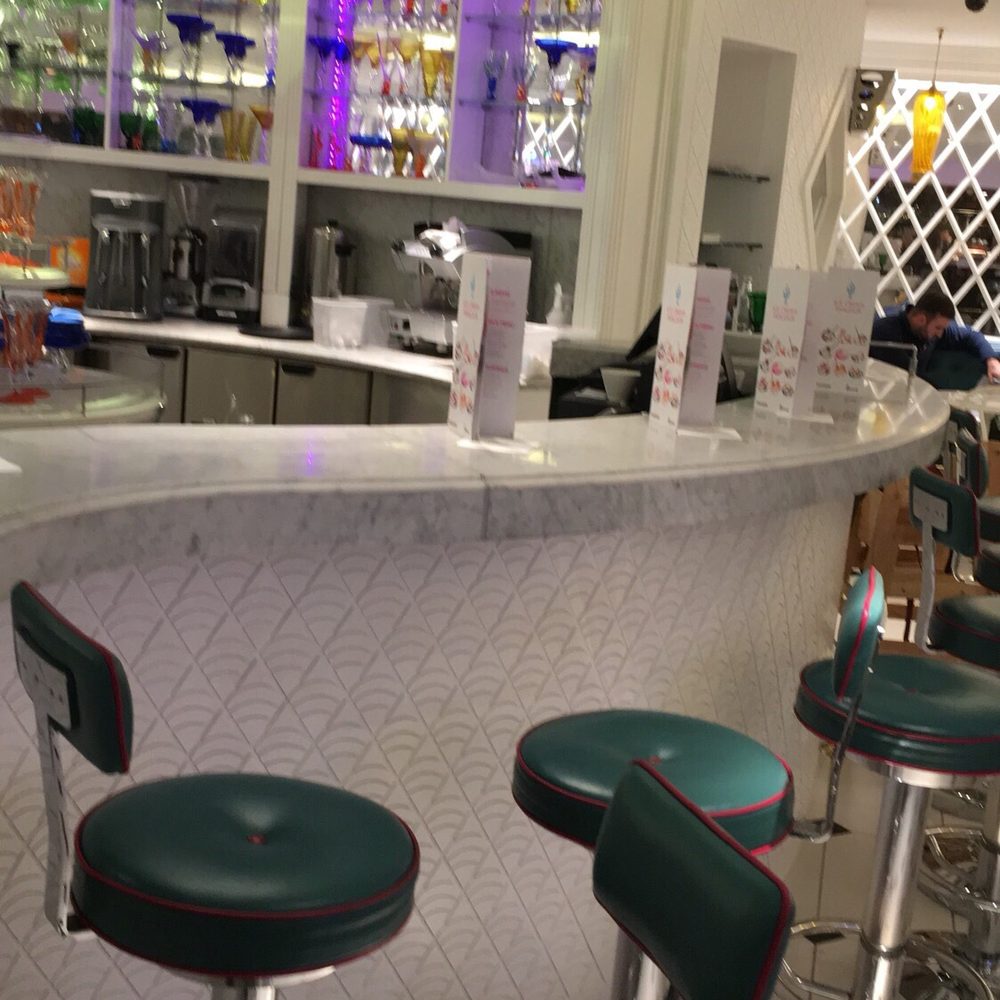 Ice Cream Parlour - Ice Cream & Frozen Yogurt Near Me - London, XGL Ice Cream Parlour - Ice Cream & Frozen Yogurt Near Me - London, XGL