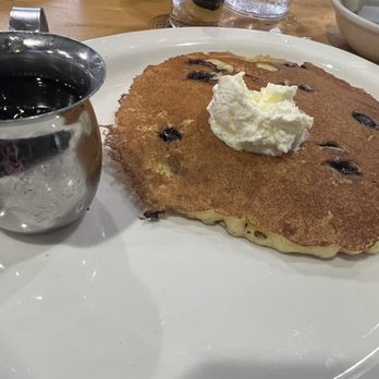 Food Craft - Blueberry pancake - Breakfast & Brunch Near Me - Yorktown, Virginia Food Craft - Blueberry pancake - Breakfast & Brunch Near Me - Yorktown, Virginia