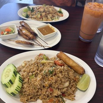 Da’s thai cuisine - Thai fried rice, chicken satay, Thai tea - Thai Near Me - Round Rock, Texas Da’s thai cuisine - Thai fried rice, chicken satay, Thai tea - Thai Near Me - Round Rock, Texas