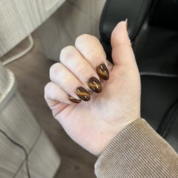 Gel Nails & Spa - Brown cat eye