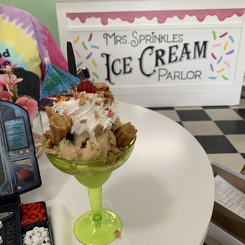 Mrs. Sprinkles Ice Cream - Churro sundae - Ice Cream & Frozen Yogurt Near Me - Albuquerque, New Mexico