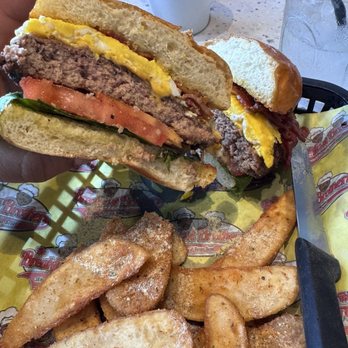 Breakfast Brothers - Brunch Cheeseburger Basket - Breakfast & Brunch Near Me - Dallas, Texas Breakfast Brothers - Brunch Cheeseburger Basket - Breakfast & Brunch Near Me - Dallas, Texas