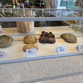 Sampaguita - Pastry case with cookies - Ice Cream & Frozen Yogurt Near Me - Orlando, Florida Sampaguita - Pastry case with cookies - Ice Cream & Frozen Yogurt Near Me - Orlando, Florida