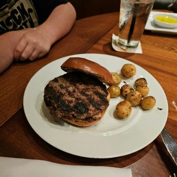 Seasons 52 - Burger and roasted potatoes - as bad as it looks - New American Near Me - Boca Raton, Florida Seasons 52 - Burger and roasted potatoes - as bad as it looks - New American Near Me - Boca Raton, Florida