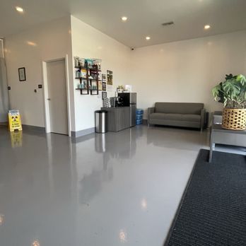 Pet Dental Solutions - lobby - Veterinarians Near Me - Huntington Beach, California Pet Dental Solutions - lobby - Veterinarians Near Me - Huntington Beach, California