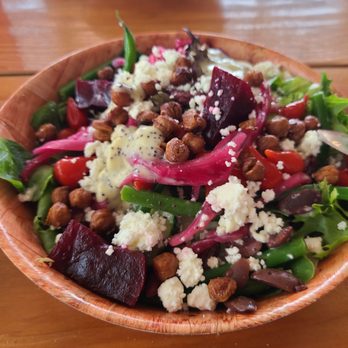 Hold Out Brewing - 1/2 Kitchen Sink salad - Brewpubs Near Me - Austin, Texas