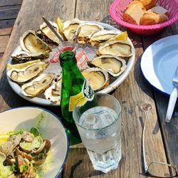 La Playa - Oysters and clams in cream sauce