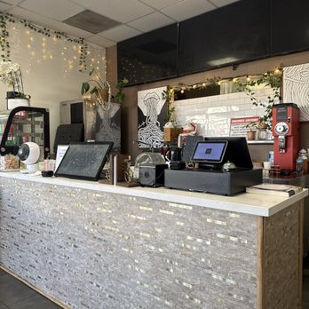 Amaze Noodles - Order Kiosk - Asian Fusion Near Me - Los Alamitos, California