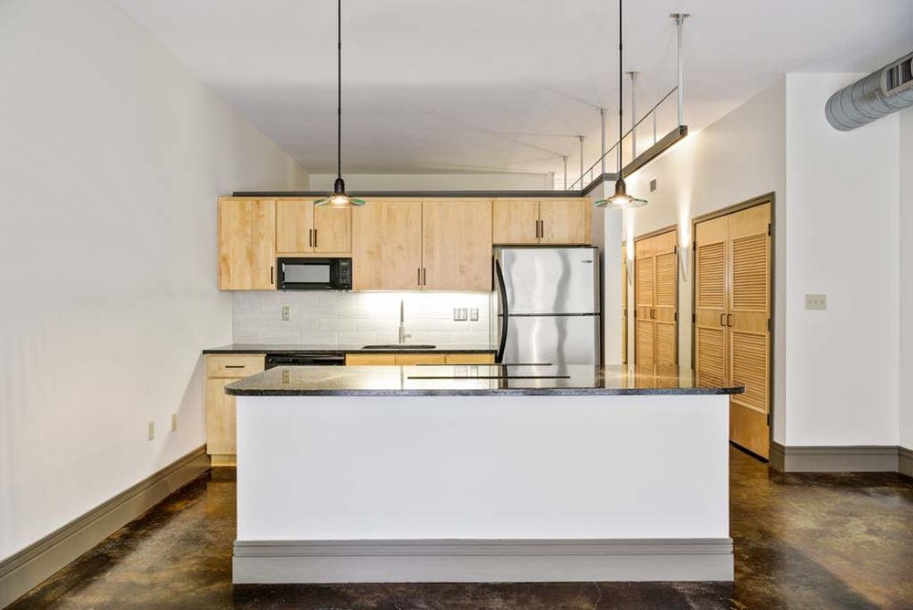 THE FLATS AT SOUTHSIDE WORKS Updated May 2024 2635 E Carson St