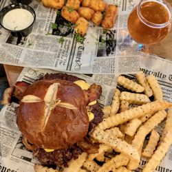 P’s Pizza House - Pub Smashburger with Cheese Curds