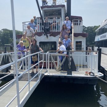 Queens Landing - Venues & Event Spaces Near Me - Mooresville, North Carolina Queens Landing - Venues & Event Spaces Near Me - Mooresville, North Carolina