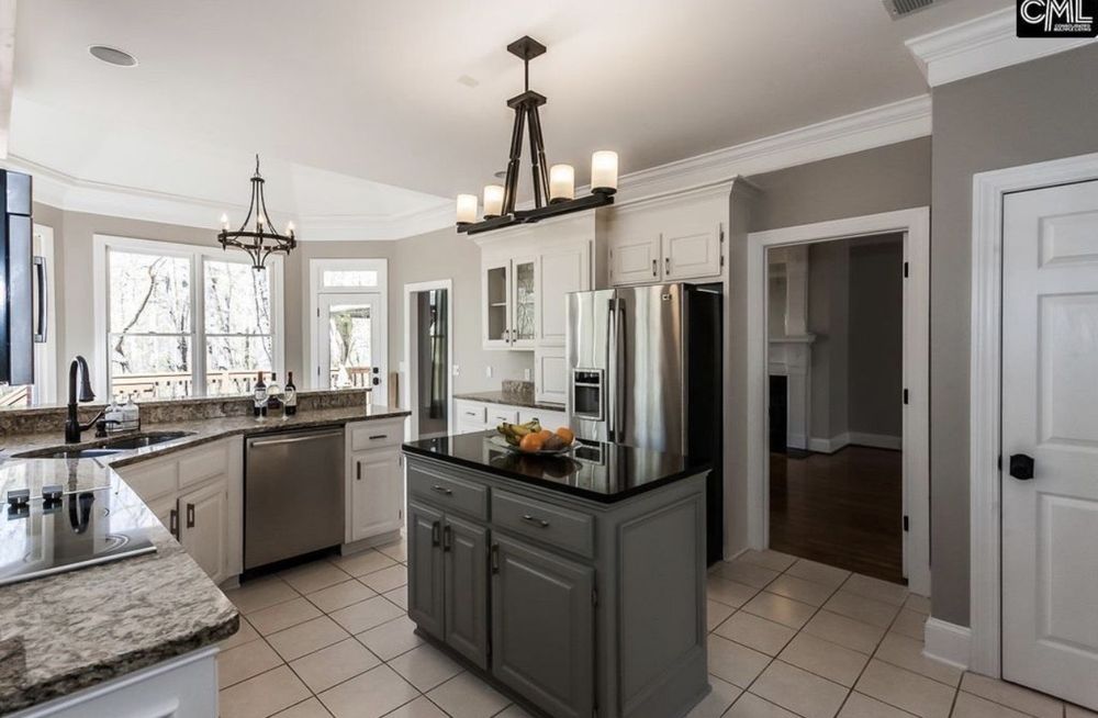 Distinctive Surfaces - countertop fabricator in Columbia, SC