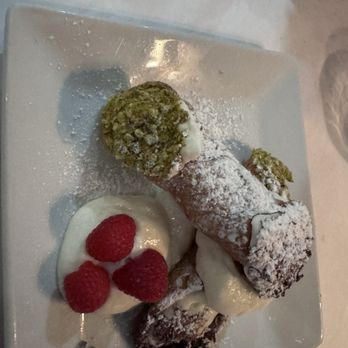 Romeo Cucina - Cannoli - Italian Near Me - Laguna Beach, California Romeo Cucina - Cannoli - Italian Near Me - Laguna Beach, California