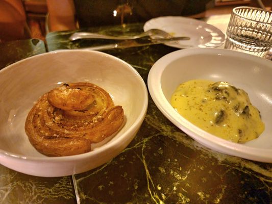 Maison Bar À Vins by null