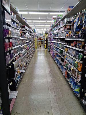 Dollar General by null