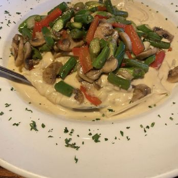 Cafe Sunflower Buckhead - Fettuccini Alfredo made gluten free - Vegetarian Near Me - Atlanta, Georgia Cafe Sunflower Buckhead - Fettuccini Alfredo made gluten free - Vegetarian Near Me - Atlanta, Georgia