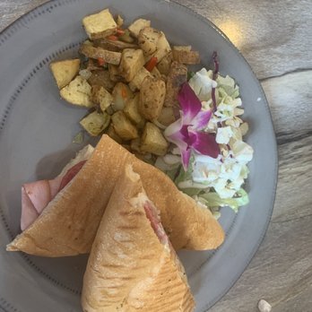 Mia Panini - Italian Panini - Puerto Rican Near Me - Mayagüez, Puerto Rico Mia Panini - Italian Panini - Puerto Rican Near Me - Mayagüez, Puerto Rico
