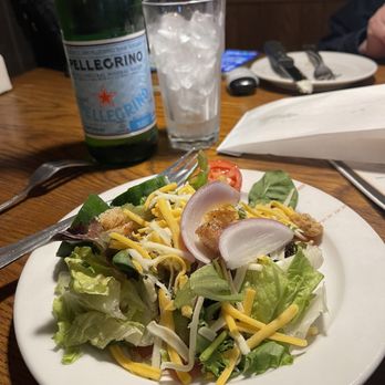 Lucky's Steak House - Garden salad - Steakhouses Near Me - Bay City, Michigan