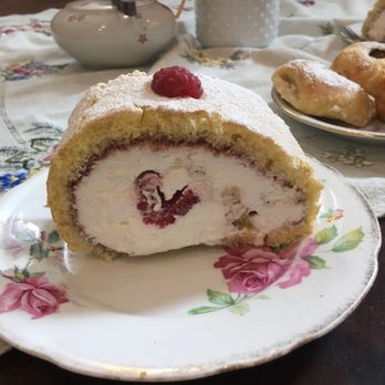 Tea-licious Cafe - Strawberry Creme cake. - Coffee & Tea Near Me - Kailua-Kona, Hawaii Tea-licious Cafe - Strawberry Creme cake. - Coffee & Tea Near Me - Kailua-Kona, Hawaii