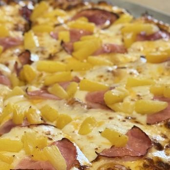 Round Table Pizza - Pizza Near Me - Honolulu, Hawaii Round Table Pizza - Pizza Near Me - Honolulu, Hawaii