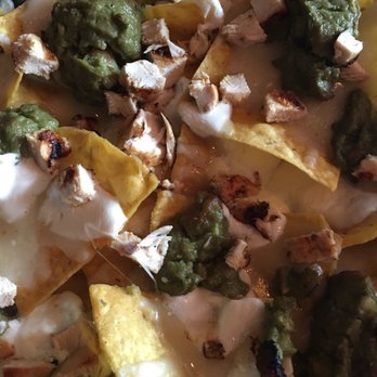 Churchills - Fajita nachos without pico de gallo - British Near Me - Ottawa, Ontario