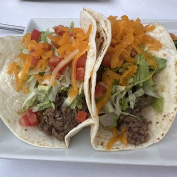 Doce Mesas - Old fashioned tacos. Ground beef is absolutely delicious. - Mexican Near Me - Dallas, Texas