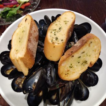 Greenhouse Cafe - Yummy mussels - New American Near Me - Brooklyn, New York