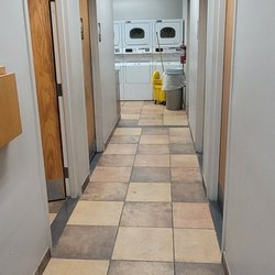 Casey's - The hallway leading back to the showers and the laundry area and the truckers bathrooms