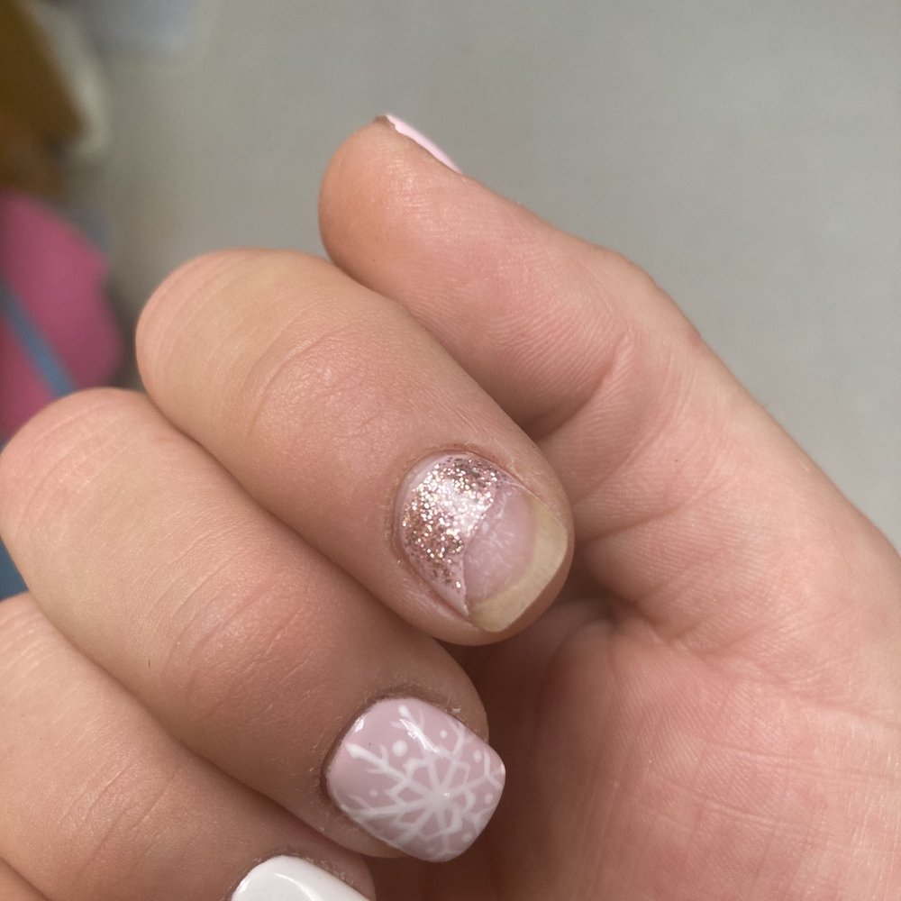 Ana's Nail Boutique & Spa - This is from when I asked to have them redone yesterday and they shellac once again peeled off. - Nail Salons Near Me - Toronto, Ontario Ana's Nail Boutique & Spa - This is from when I asked to have them redone yesterday and they shellac once again peeled off. - Nail Salons Near Me - Toronto, Ontario