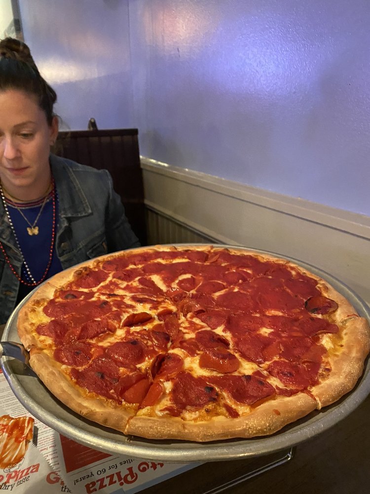 GROTTO PIZZA CONCORD PIKE Updated September 2024 33 Photos & 77