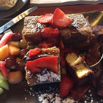 The Hills Pub - French toast sliders with fresh strawberries and Nutella - Pubs Near Me - La Mesa, California The Hills Pub - French toast sliders with fresh strawberries and Nutella - Pubs Near Me - La Mesa, California
