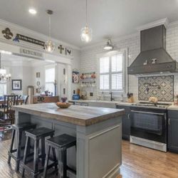 The Pickétt Fence - Chef Gourmet Open Kitchen