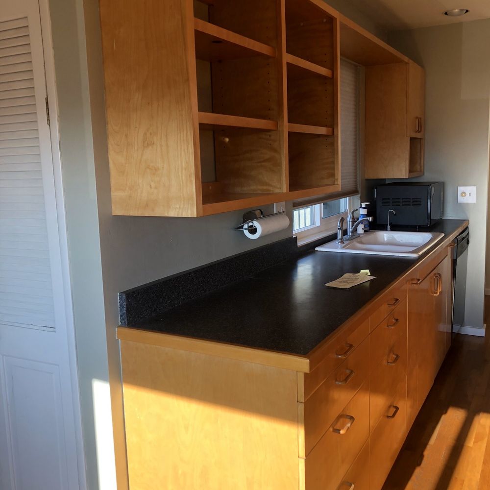 Infinity Design and Build - BEFORE: dark counterops - General Contractors Near Me - San Diego, California Infinity Design and Build - BEFORE: dark counterops - General Contractors Near Me - San Diego, California