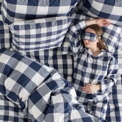 American Mattress - Rochester Hills - Indulge in the finest sleep imaginable with Hästens -- where craftsmanship, heritage, and comfort unite to redefine rest.