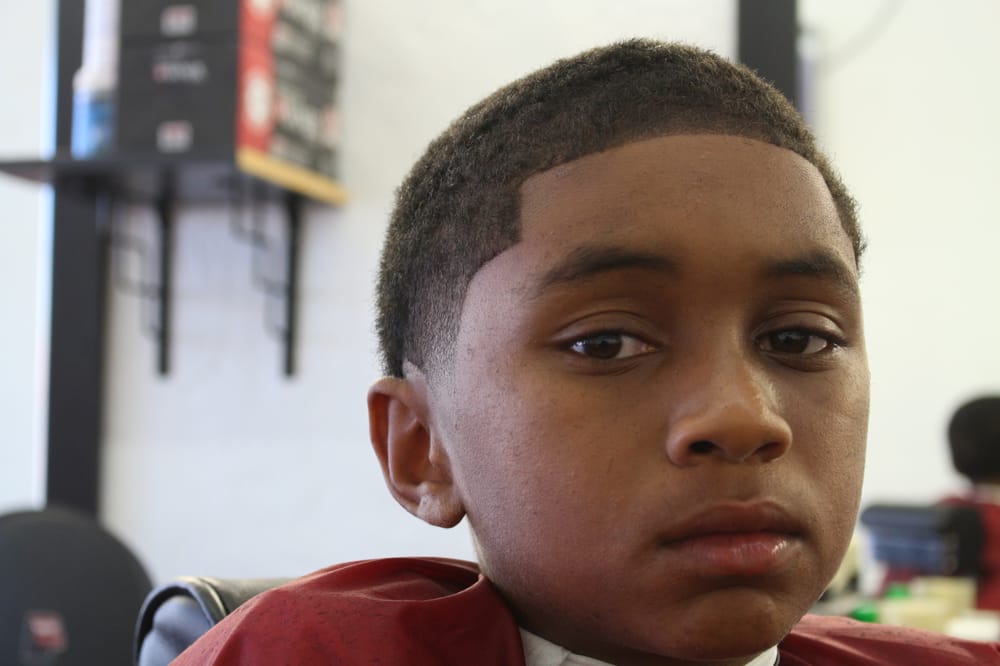 Devian Your Personal Phoenix Barber Logo