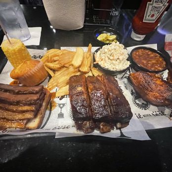 Famous Dave's - My feast incredible! - Barbeque Near Me - Doral, Florida