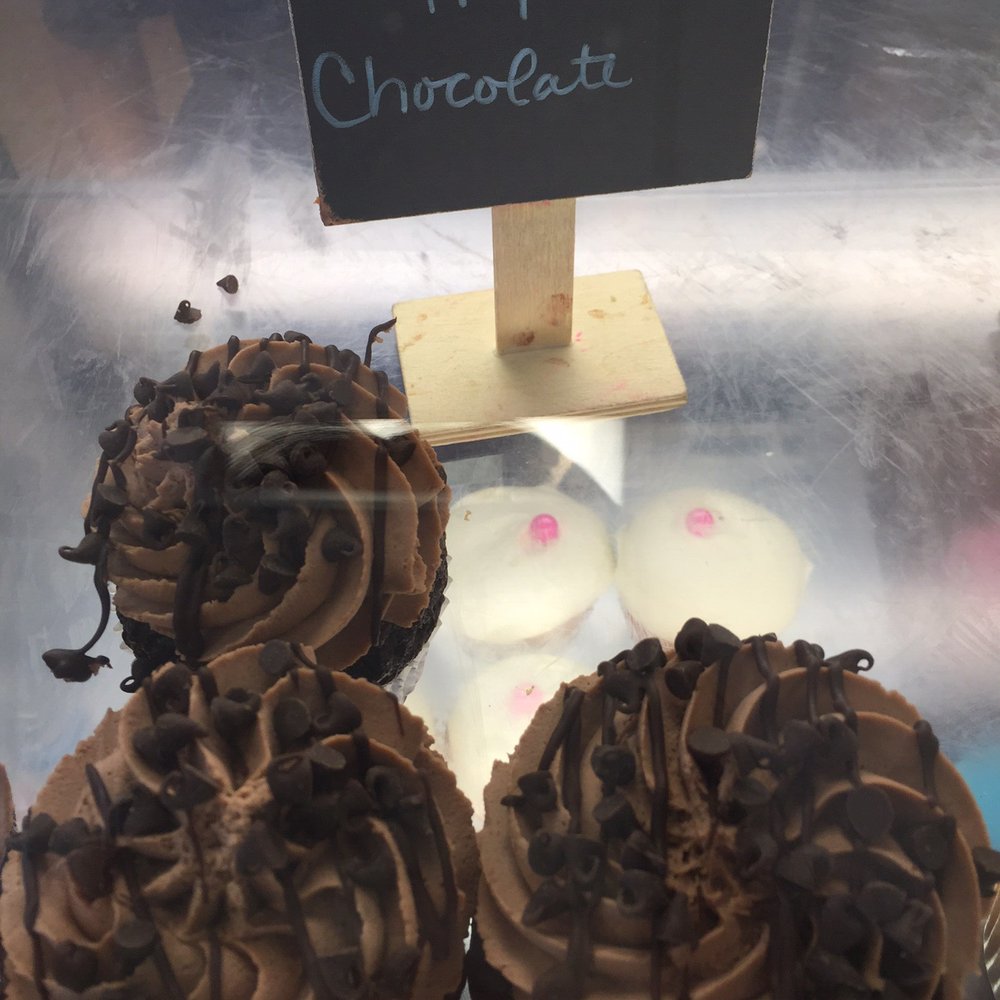 SweetArts - TripLe Choc - Cupcakes Near Me - Tracy, California SweetArts - TripLe Choc - Cupcakes Near Me - Tracy, California