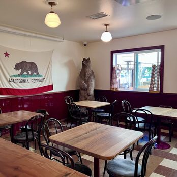 Jumbo's Win Win - Lots of seating inside - Burgers Near Me - Philo, California