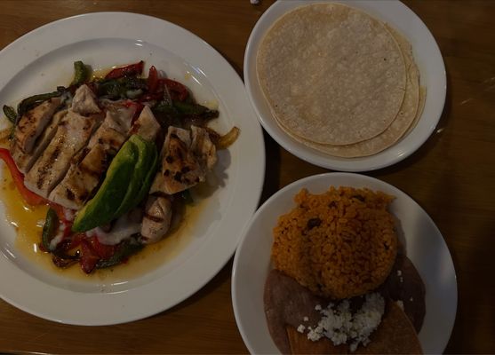 El Sabor Restaurant by null