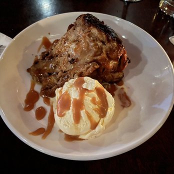 Sapphire Hotel - Pumpkin bread pudding - Lounges Near Me - Portland, Oregon Sapphire Hotel - Pumpkin bread pudding - Lounges Near Me - Portland, Oregon