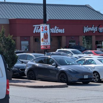 Wendy's - View from Denny's - Burgers Near Me - Woodbridge, Ontario Wendy's - View from Denny's - Burgers Near Me - Woodbridge, Ontario