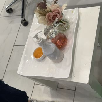 Buckhead Nail Lounge - Starters for Atlanta deluxe package - Nail Salons Near Me - Atlanta, Georgia
