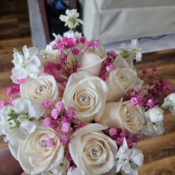 Araceli Floral - Prom bouquet - Florists Near Me - Tracy, California