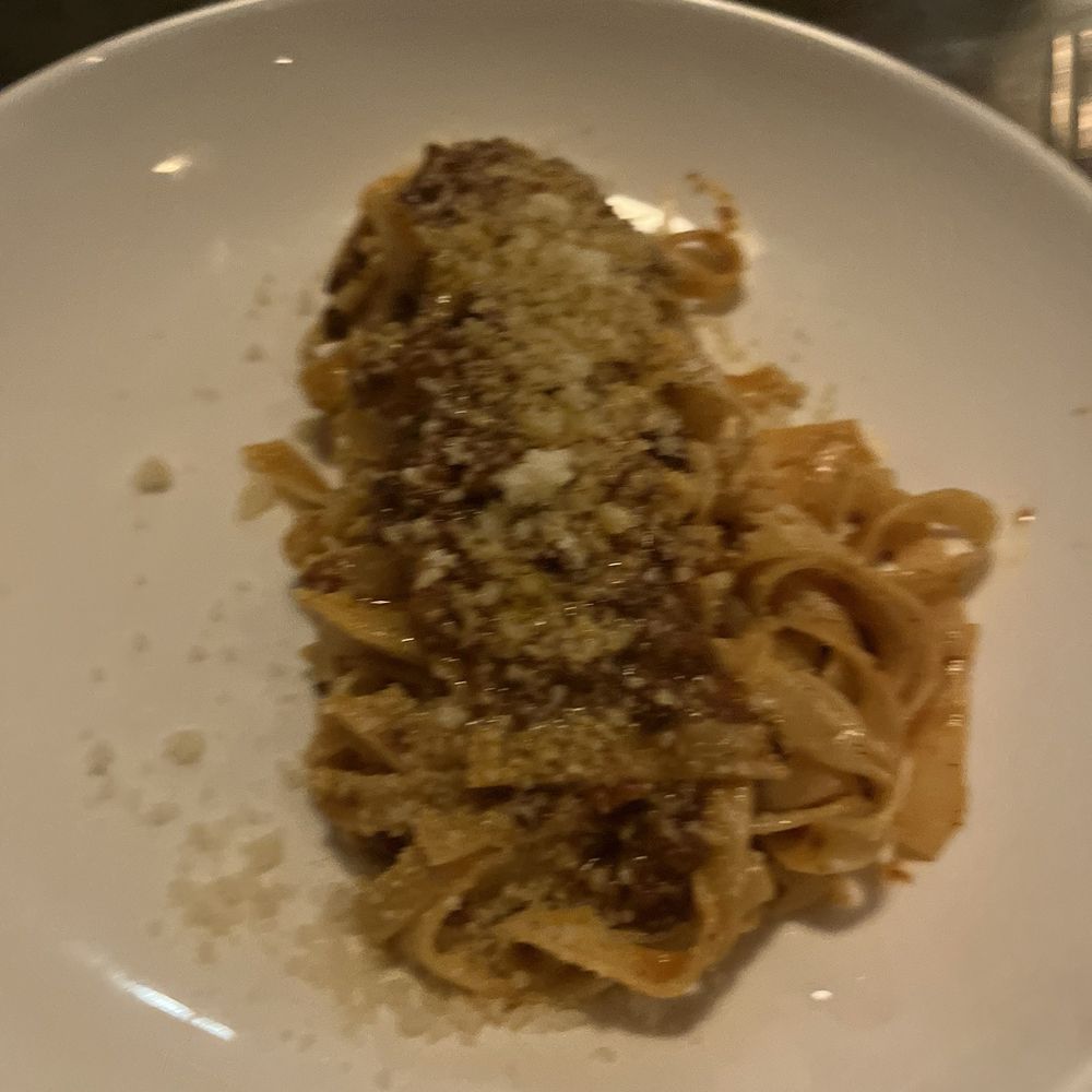 Gianna Restaurant - Tagliatelle alla bolognese - Wine Bars Near Me - New Orleans, Louisiana Gianna Restaurant - Tagliatelle alla bolognese - Wine Bars Near Me - New Orleans, Louisiana