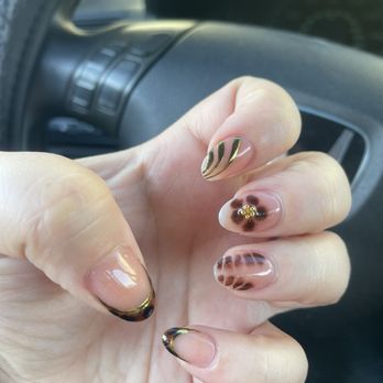 Embellish Nails Studio - Nail Salons Near Me - Elk Grove, California Embellish Nails Studio - Nail Salons Near Me - Elk Grove, California