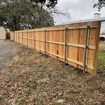 Beltran Fences - Three horizontal rails, cedar pickets and metal posts - Fences & Gates Near Me Beltran Fences - Three horizontal rails, cedar pickets and metal posts - Fences & Gates Near Me